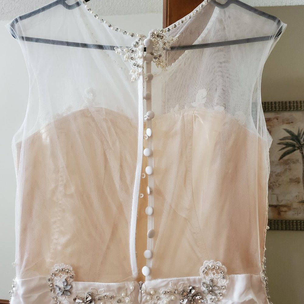 Wedding/Prom Dress - Picture 5 of 8